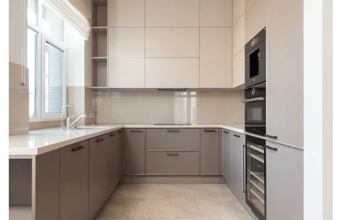 Thunder Design: Compact Kitchen